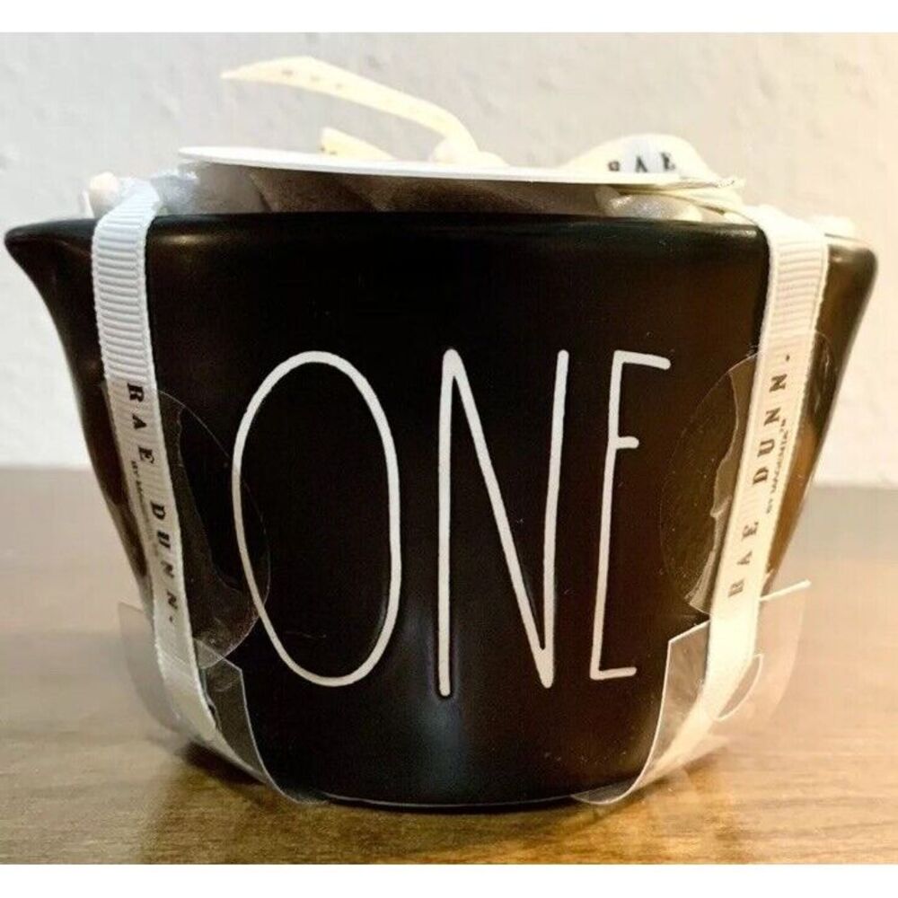 Rae‎ Dunn Black Measuring Cups